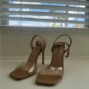 Steve Madden Tan Heels Minimalist Design